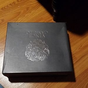 Meet your Posher, Denice